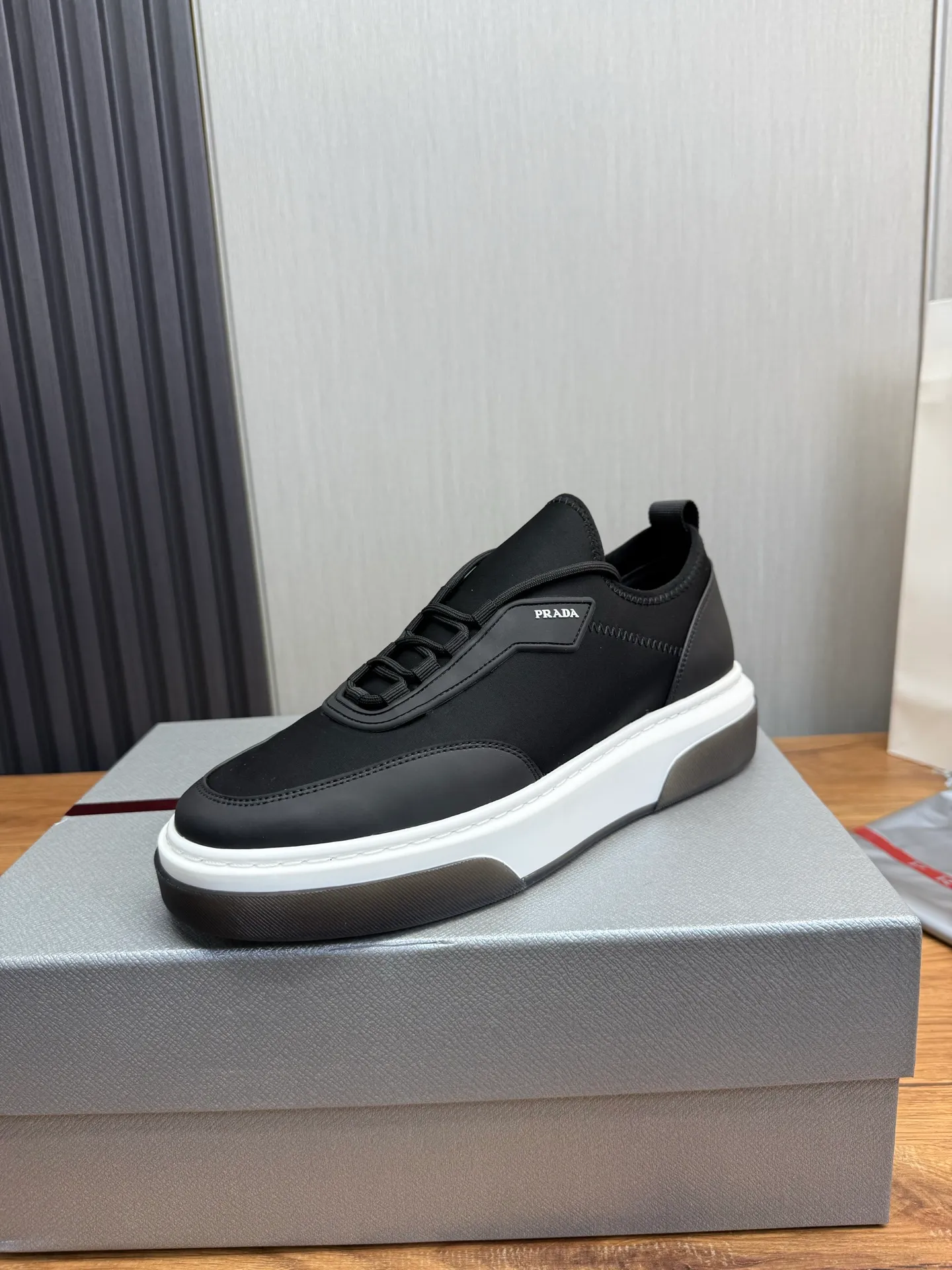 Men's shoes 💰580💰 [PRADA] Men's shoes are popular in the counter, official website is synchronized, 1 high-quality shipment ✔️Original cowhide splicing + cowhide lining, 1🆚1 replica, original sole, 38-45 (45 customized, non-refundable)